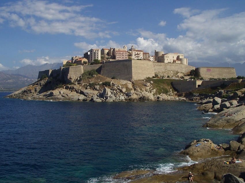 Korsika: Calvi Stadtmauer